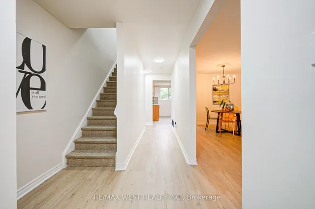 Additional image 10 of 52 Burkwood Cres