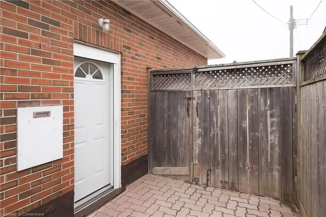 Additional image 32 of 55 Hoffman St