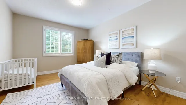 Additional image 28 of 46 Richland Cres