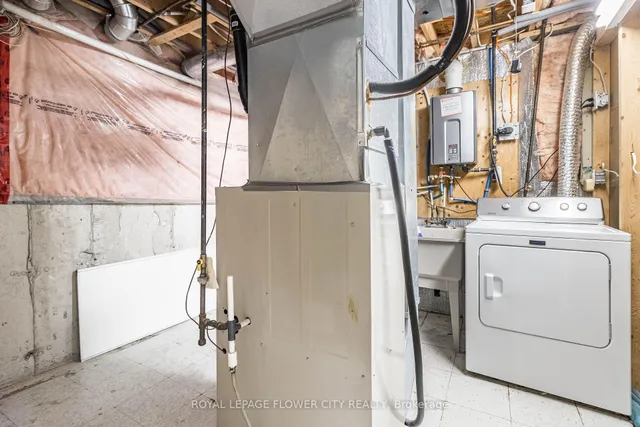 Additional image 42 of 51 Blue Whale Blvd