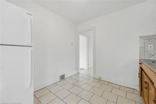 Additional image 18 of 694 Wilson St