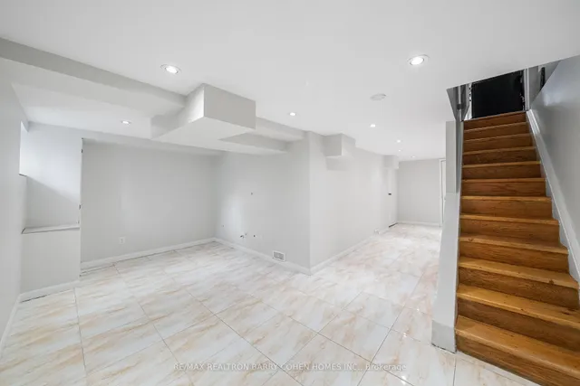 Additional image 21 of 214 Glenholme Ave