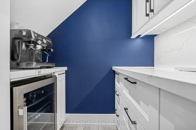 Additional image 13 of 500 Richmond St Unit 118