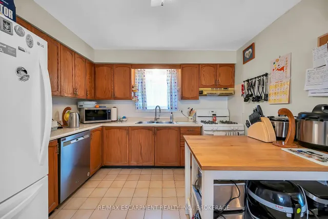 Additional image 13 of 43 Everest St