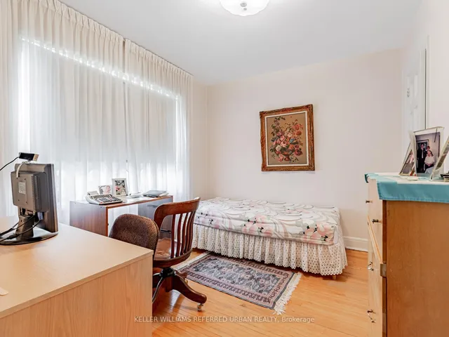 Additional image 19 of 26 Shelborne Ave