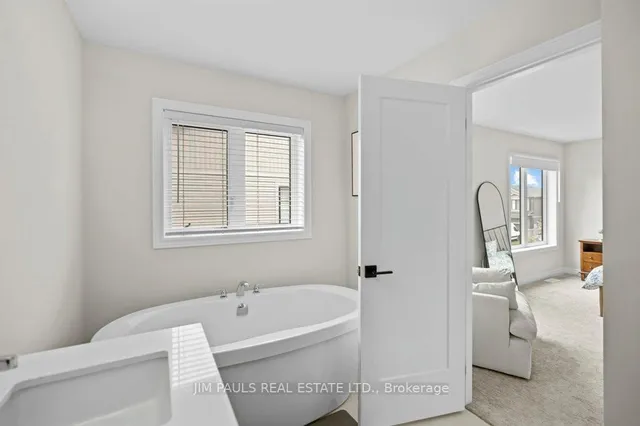 Additional image 32 of 94 Marion St