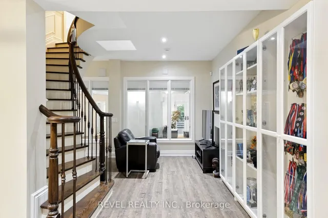 Additional image 39 of 208 Carmichael Ave