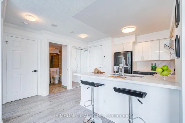 Additional image 15 of 25 Greenview Ave Unit 720