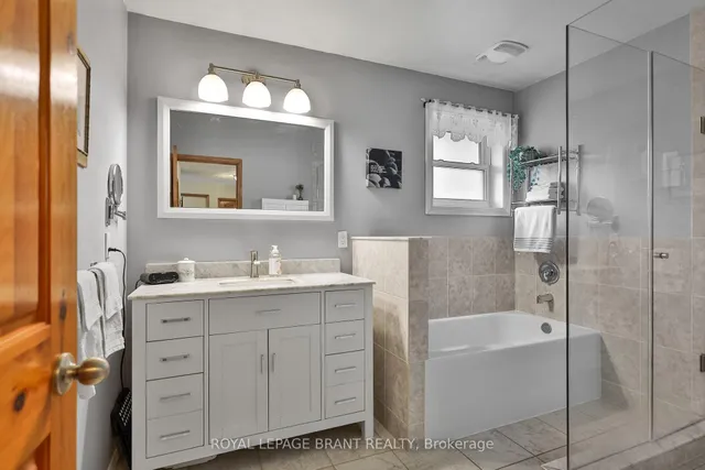 Additional image 11 of 110 Albion Crt