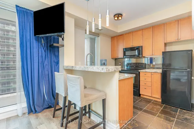 Additional image 6 of 2121 Lake Shore Blvd Unit 2101