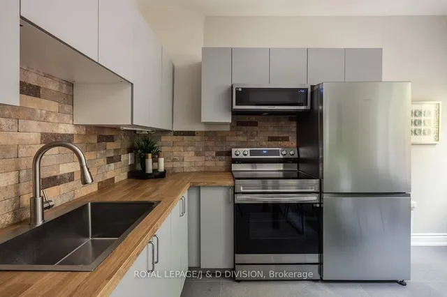 Additional image 13 of 16 Boswell Ave