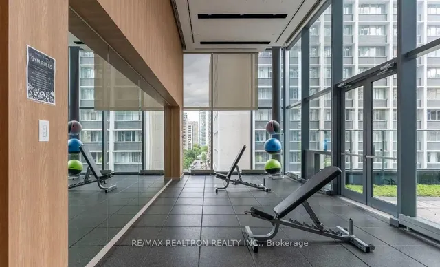 Additional image 20 of 7 Grenville St Unit 1909