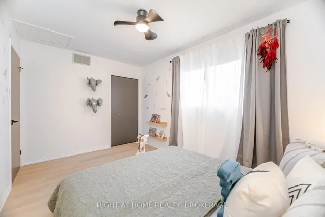 Additional image 21 of 172 Merrilee Cres