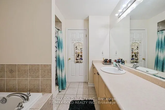 Additional image 22 of 11 Caversham Dr