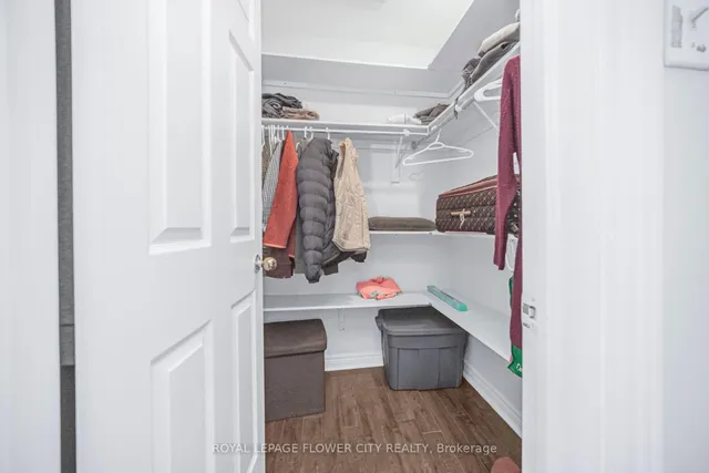 Additional image 38 of 18 Nathaniel Cres