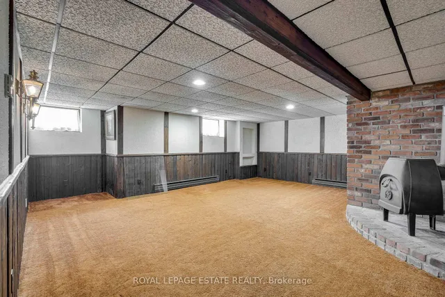 Additional image 40 of 23 West Hill Dr