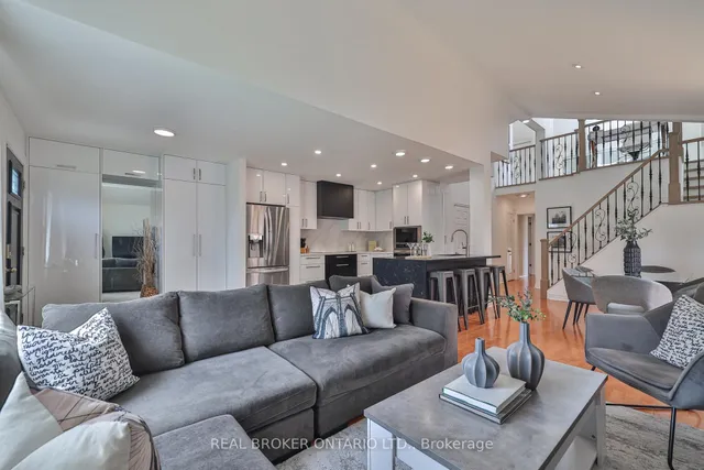 Additional image 3 of 70 Colonial Ave