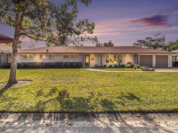 4837 Briarbend Dr, Houston, TX 77035