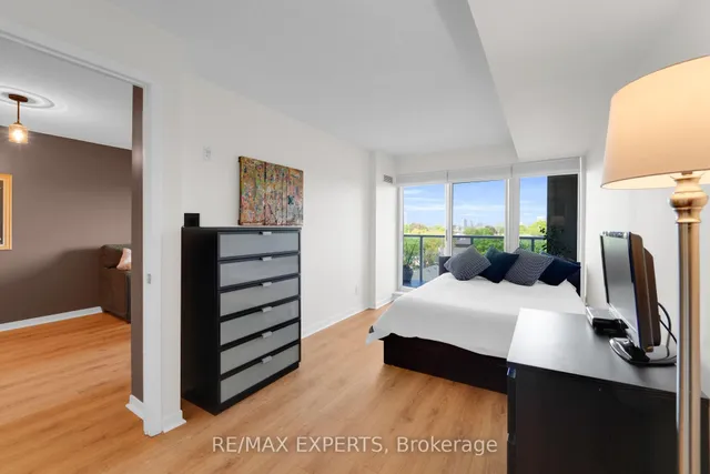 Additional image 40 of 1050 The Queensway N/A Unit 516