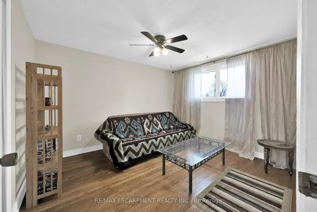 Additional image 10 of 2 PAR Pl