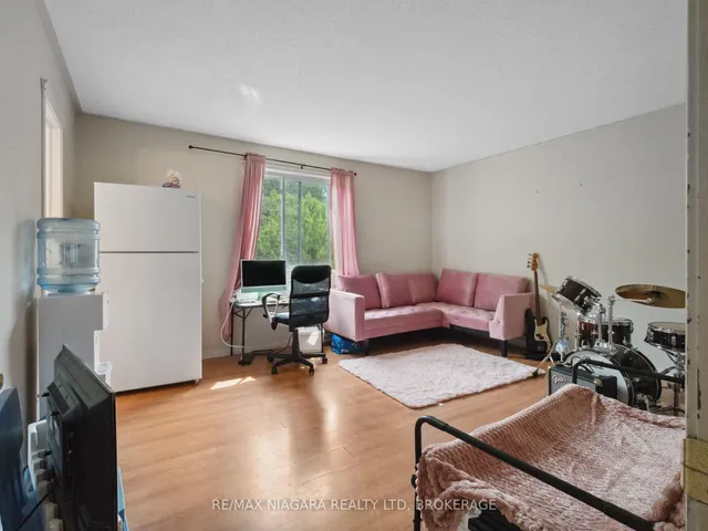 Additional image 18 of 10 Beverly Glen Dr