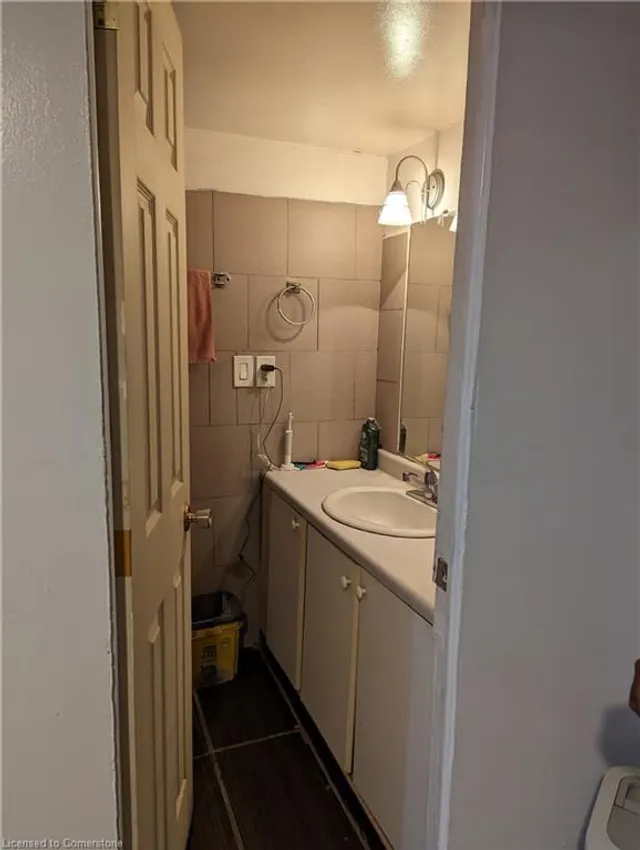 Additional image 32 of 108 Marlborough Ave