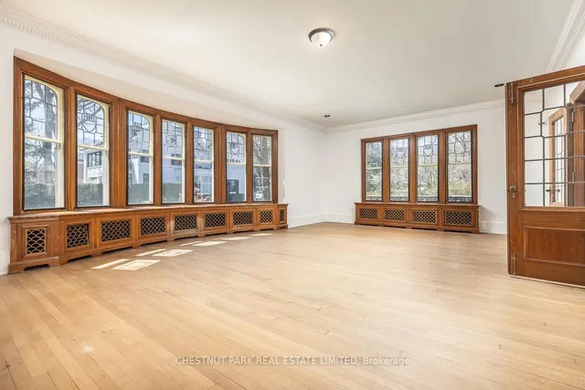 Additional image 11 of 208 Roxborough Dr