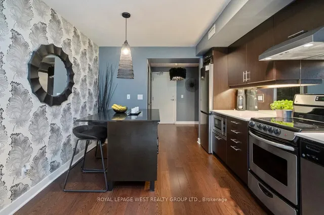 Additional image 12 of 320 Richmond St Unit 201