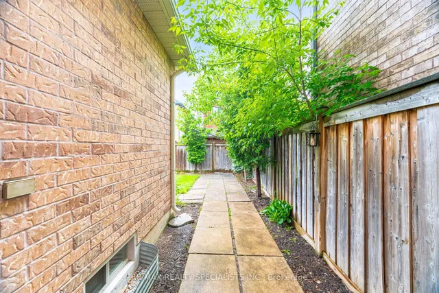 Additional image 47 of 238 Giddings Cres