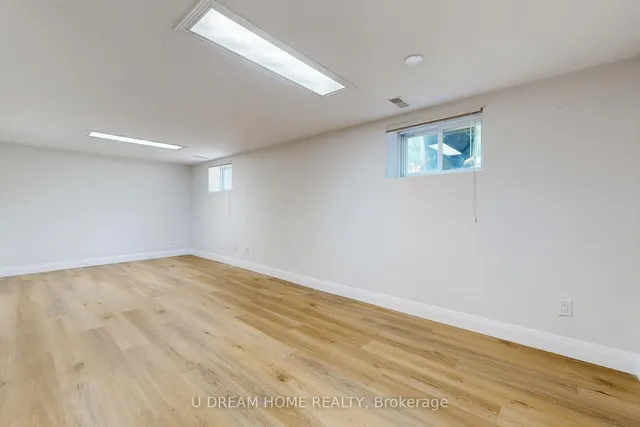 Additional image 18 of 22 Wayne Ave