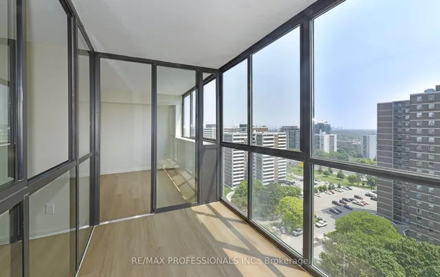 Additional image 17 of 40 Richview Rd Unit 1605