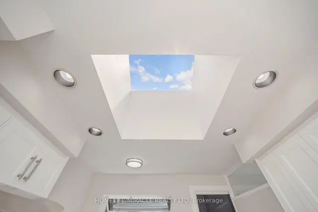 Additional image 15 of 106 Silverstone Dr