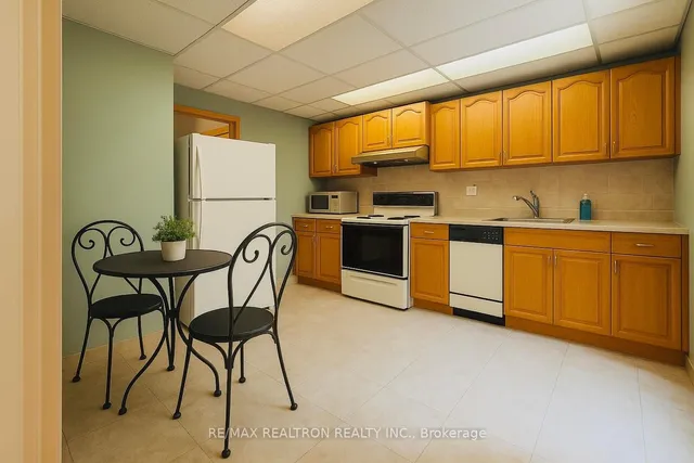 Additional image 14 of 104 Barber Greene Rd