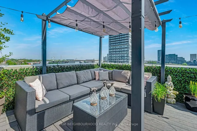 Additional image 20 of 736 Dundas St Unit PH2