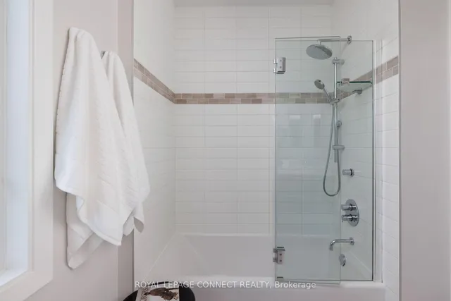 Additional image 26 of 49 Evelyn Ave