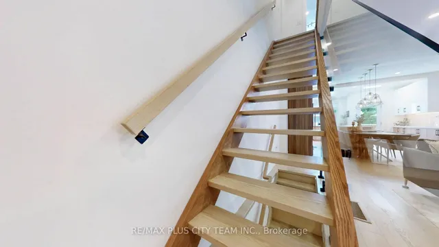 Additional image 20 of 83 Bertmount Ave