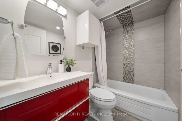 Additional image 11 of 100 Quebec Ave Unit 511