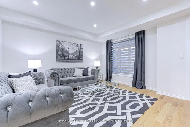 Additional image 5 of 566 Queen Mary Dr