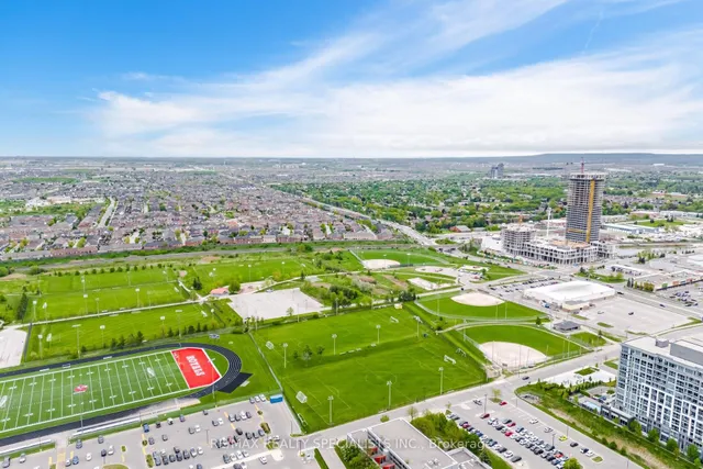 Additional image 44 of 74 Robarts Dr