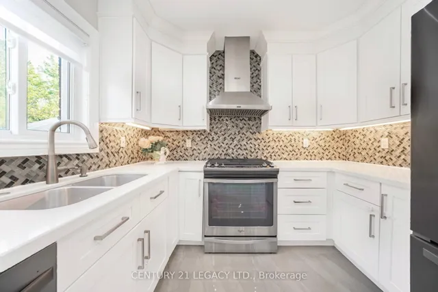 Additional image 13 of 28 Sunnybrook Cres