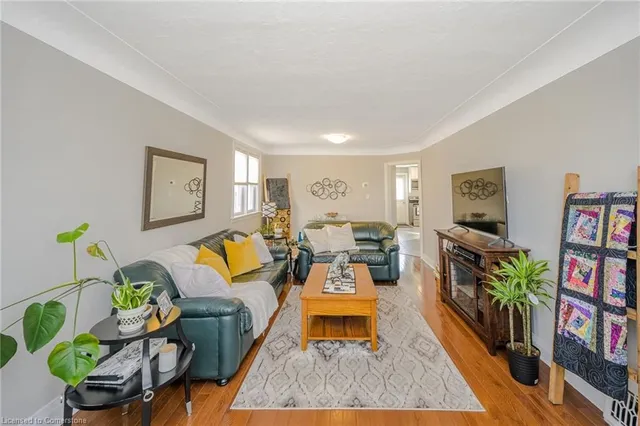 Additional image 4 of 143 Tuxedo Ave