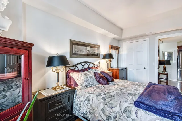 Additional image 21 of 47 Caroline St Unit 401