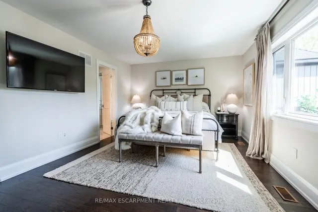 Additional image 25 of 962 Beach Blvd