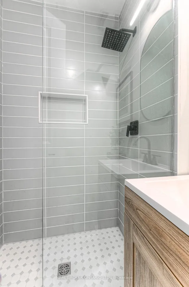 Additional image 27 of 976 Filmandale Rd