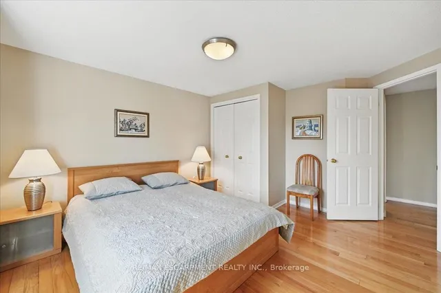 Additional image 37 of 41 Chifney Lane