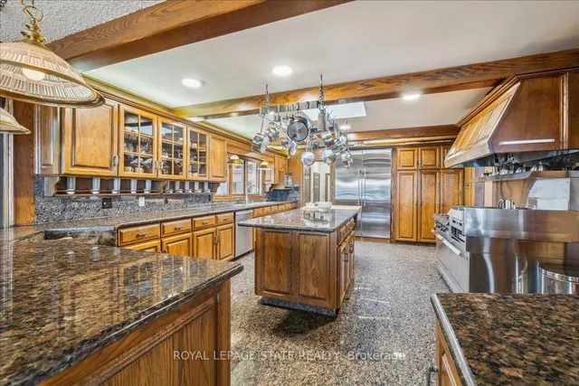 Additional image 20 of 7 Lakegate Dr