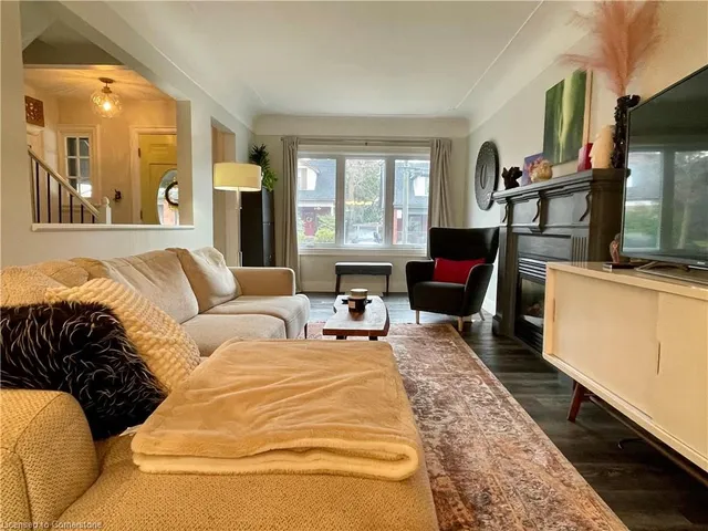 Additional image 13 of 65 Hyde Park Ave