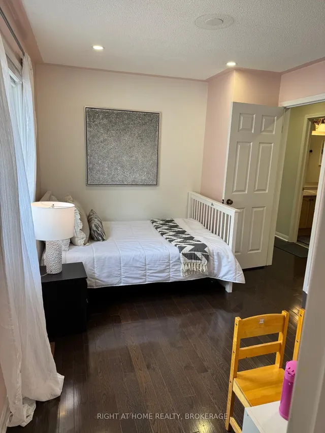 Additional image 23 of 166 Hampshire Way