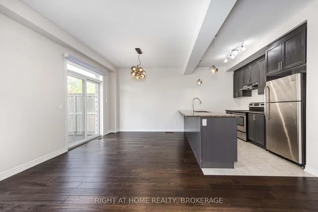 Additional image 9 of 71 Southshore Cres