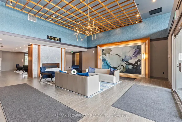 Additional image 10 of 460 Dundas St Unit 433